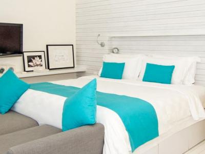 ”Holiday Inn Resort Kandooma Maldives 5*”