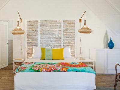 ”La Pirogue Resort and Spa 4*”